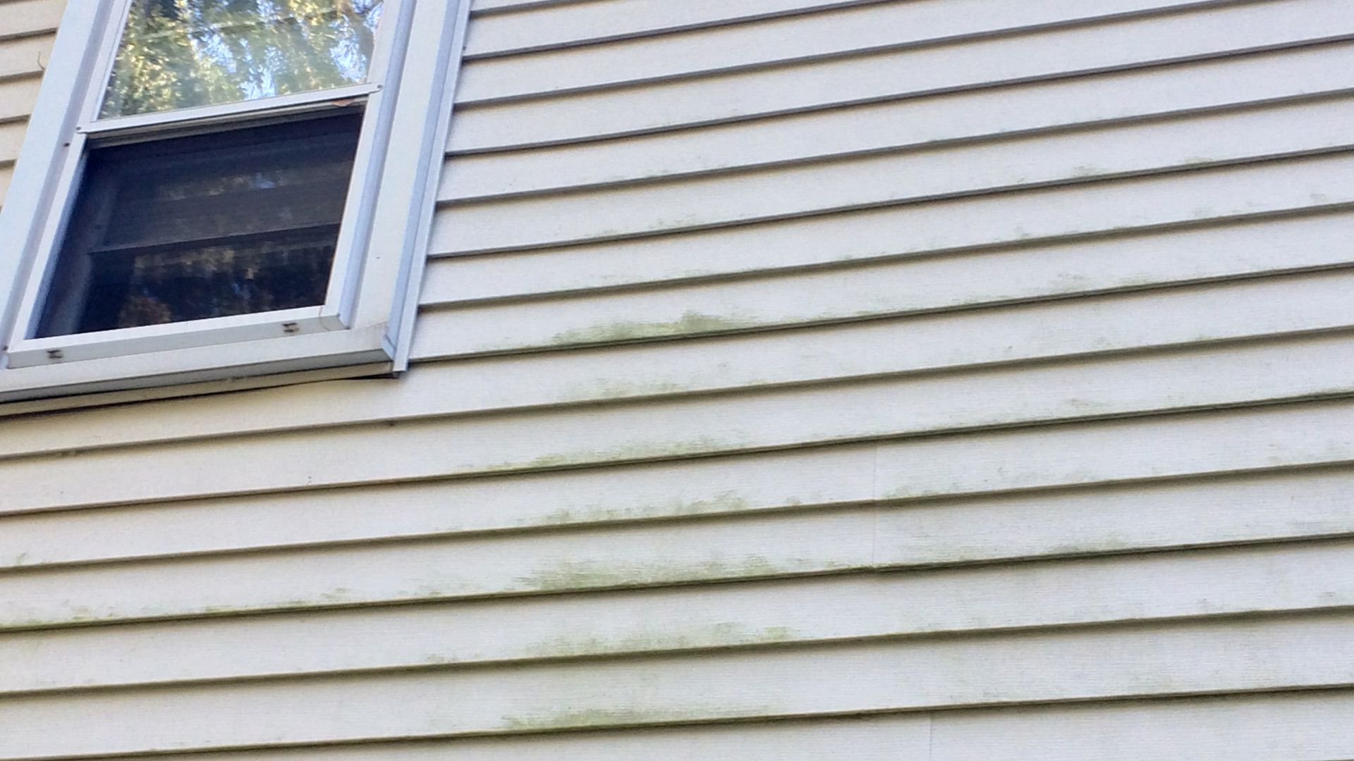 Siding replacement and repair for water damaged siding by Preferred Home Improvement.